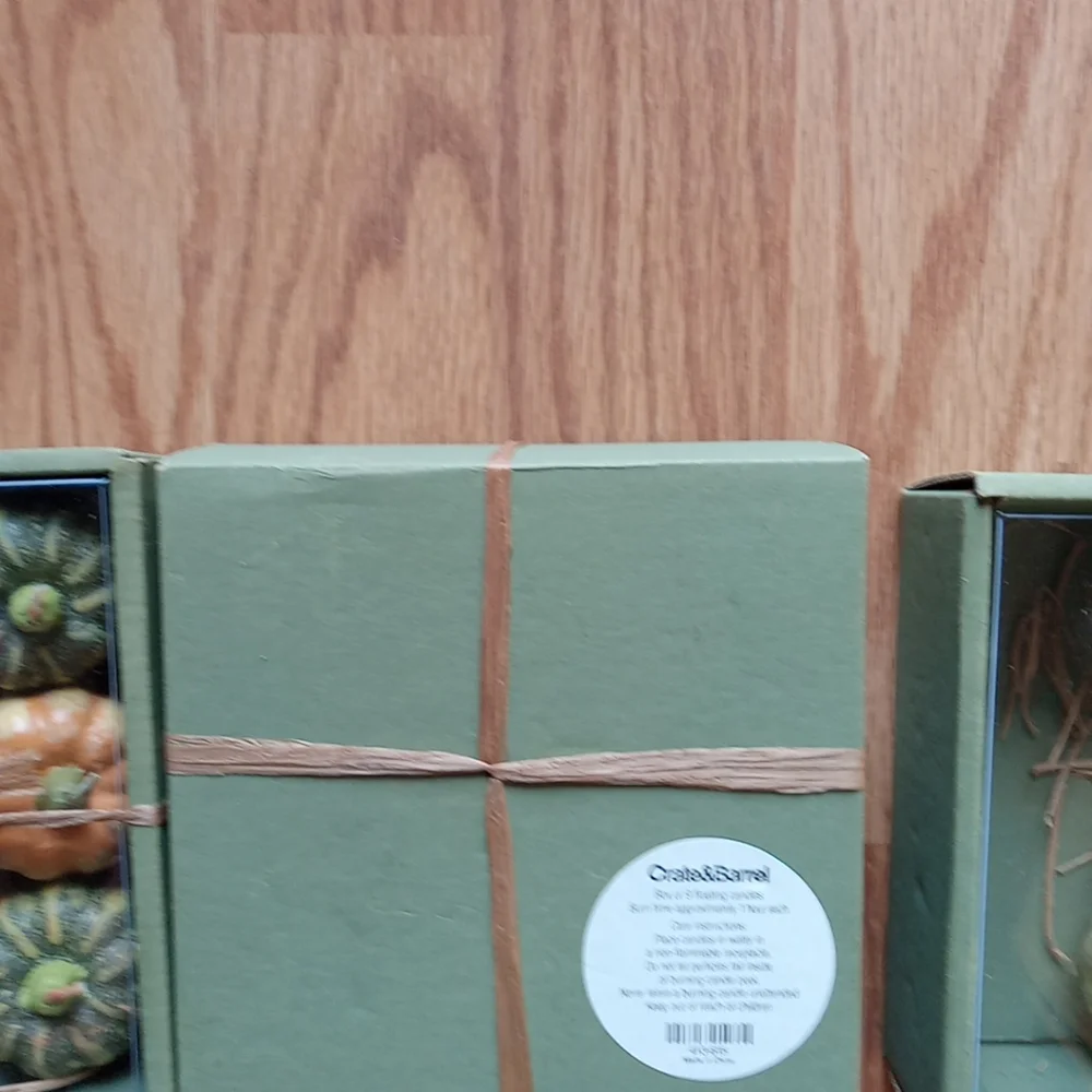 24 Crate & Barrel Floating Mini Pumpkin Candles New in box